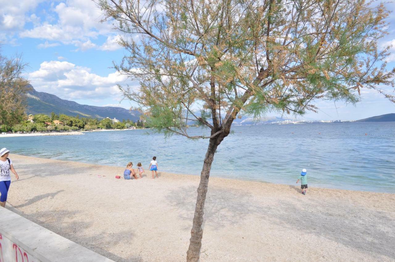 Apartmani Ujakovic Kaštela Exterior foto