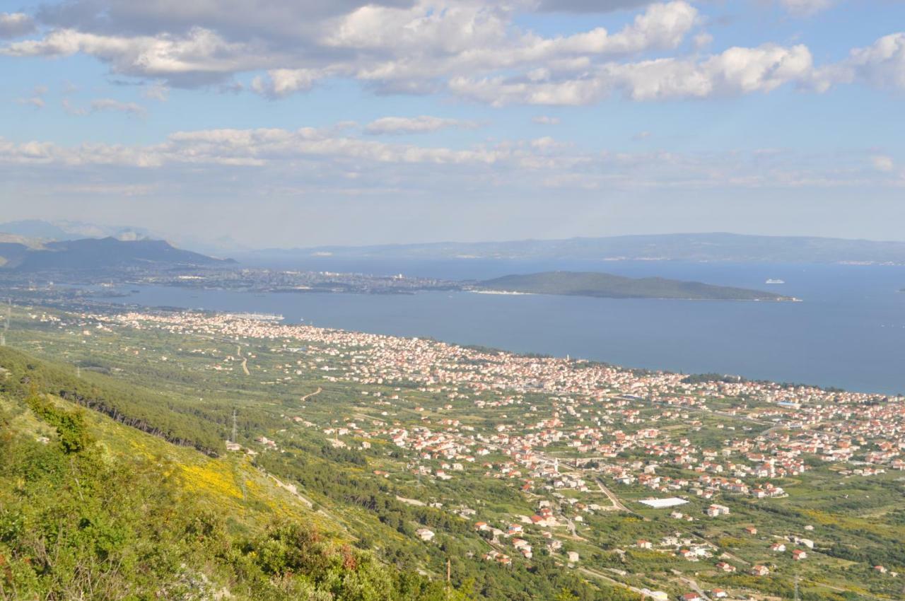 Apartmani Ujakovic Kaštela Exterior foto