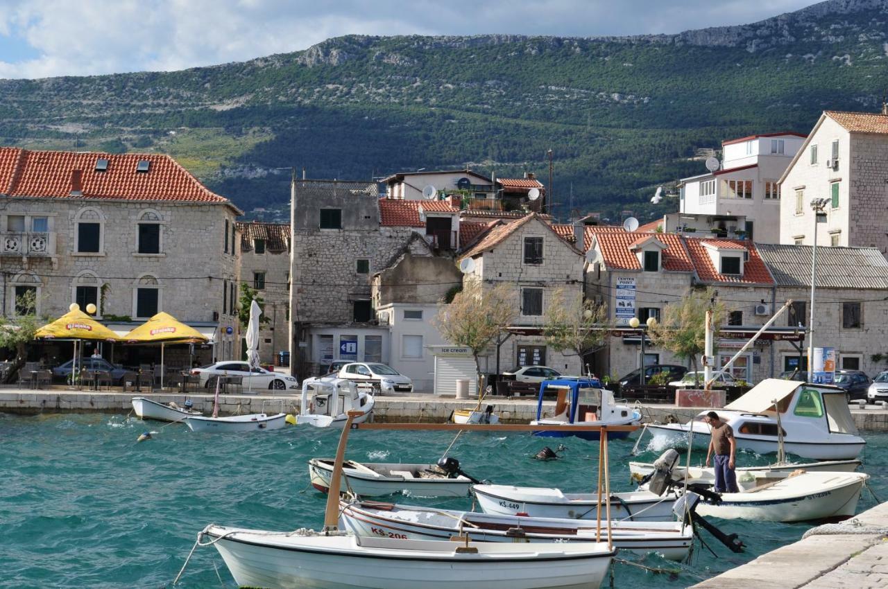 Apartmani Ujakovic Kaštela Exterior foto